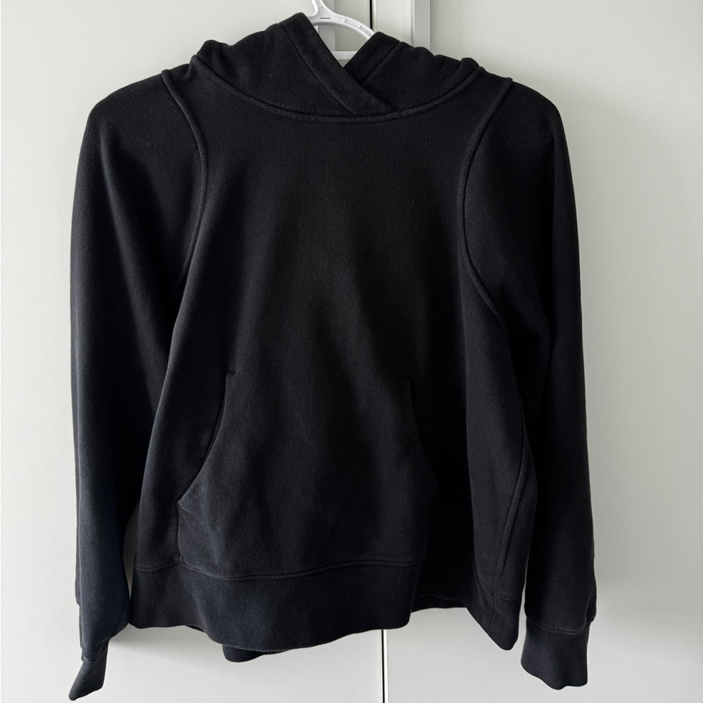 Lululemon pull over fitted hoodie - size 4